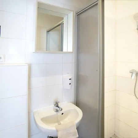 Hostel Senftenberg * Senftenberg