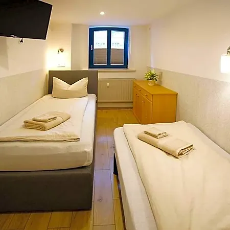 Hostel Senftenberg * Senftenberg