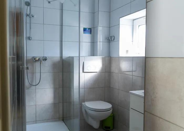 Hostel Senftenberg 旅馆 *