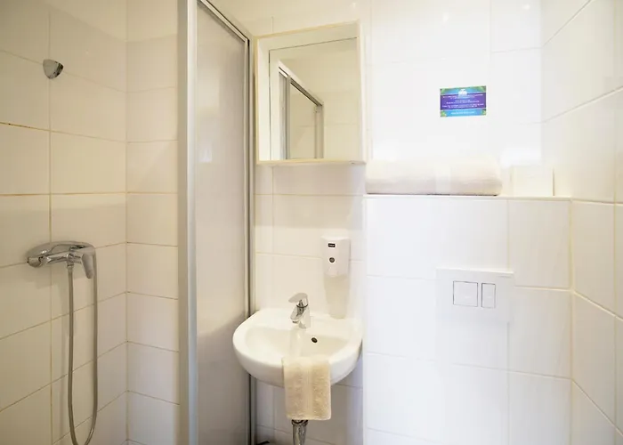 Hostel Senftenberg 旅馆